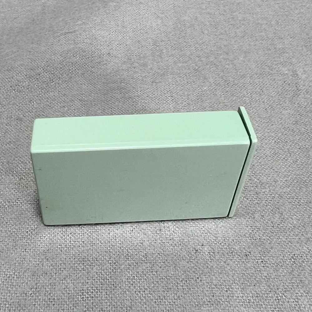 NOS Clinique Teal Haze Soft-Pressed Eye Shadow‎ Vintage Y2K GWP Green Slide Case